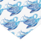 渦巻芸術的き模様の青コーヒーカップ テーブルクロス (アングル)