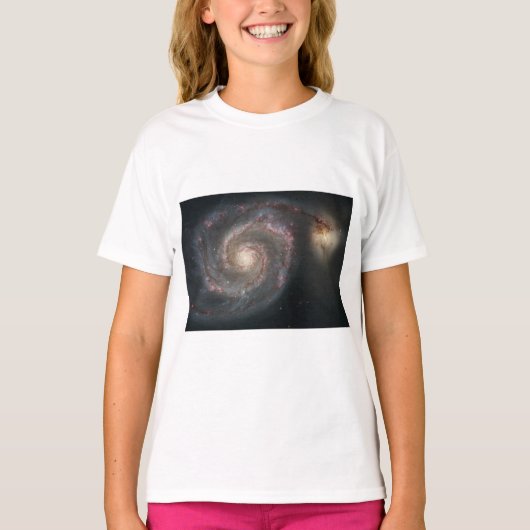 渦銀河系(宇宙)(宇宙)(メシエ51A) Tシャツ (正面)