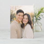 温かいベージュの自然な写真 招待状 (スタンド正面)