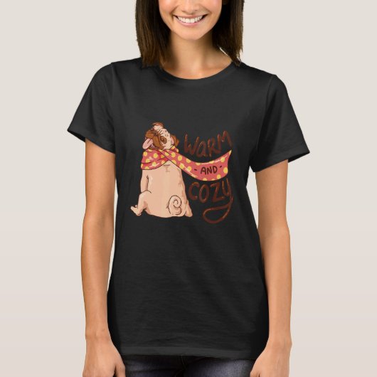 温かく居心地の良いパグかわいい犬 Tシャツ (正面)