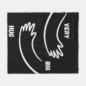 温かさと大きな抱擁で自分自身を包む フリースブランケット (正面(横))