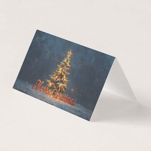 温かな光に包まれた雪のクリスマスツリー (正面)