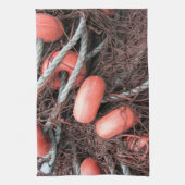 港の漁網、浮遊物およびロープ キッチンタオル (縦)