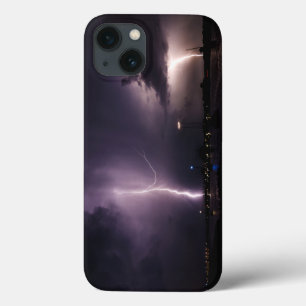 港都市上の稲妻 iPhone 13ケース