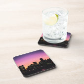 港.pngからのボストン日没のスカイライン コースター (右側)