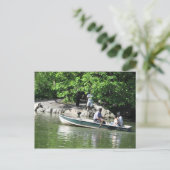 湖でボートを漕ぐ ポストカード (スタンド正面)