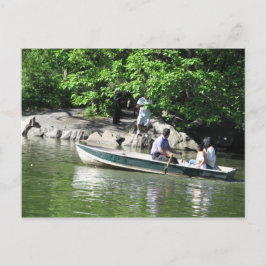 湖でボートを漕ぐ ポストカード