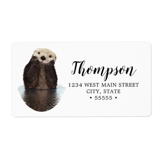 湖で愛らしい笑顔のカワウソ ラベル (正面)