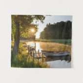 湖で繋ぎ止められるボート タペストリー (正面(横))