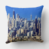 湖と都心のシカゴの空中写真 クッション (裏面)