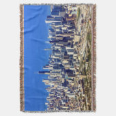 湖と都心のシカゴの空中写真 スローブランケット (正面縦)