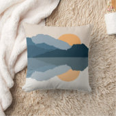 湖に映る青い山 クッション (ブランケット)
