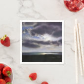 湖に浮かぶロマンチックな夕日 スタンダードカクテルナプキン (インサイチュ)