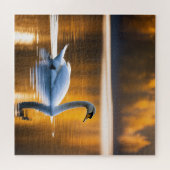 湖に浮かぶ優雅な白鳥 ジグソーパズル (横)