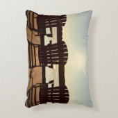 湖のそばの椅子 アクセントクッション (正面(垂直))