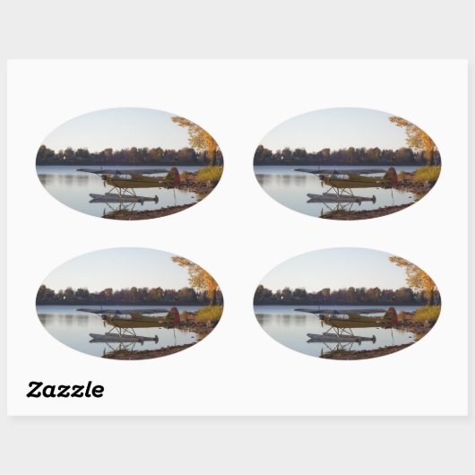 湖のそばの水上飛行機 楕円形シール (シート)