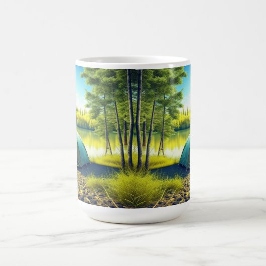 湖のそばの美しい森の中のテント コーヒーマグカップ (中央)