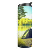 湖のそばの美しい森の中のテント タンブラー (回転左)