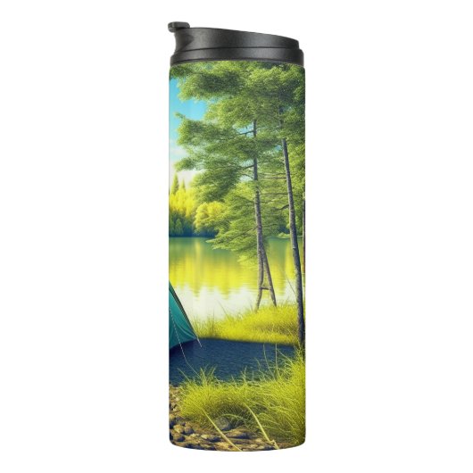 湖のそばの美しい森の中のテント タンブラー (回転右)