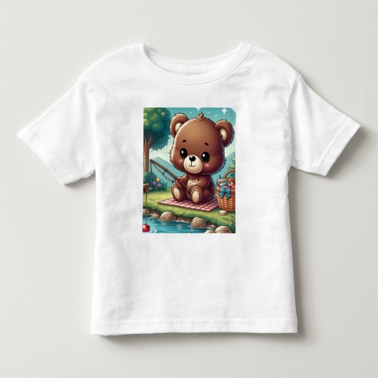湖のほとりで釣りをする熊のTシャツ トドラーTシャツ (正面)