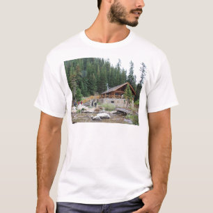 湖のアグネスの喫茶店 Tシャツ