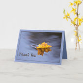 湖のカードに浮かぶ黄色い葉ありがとう カード (黄色い花)