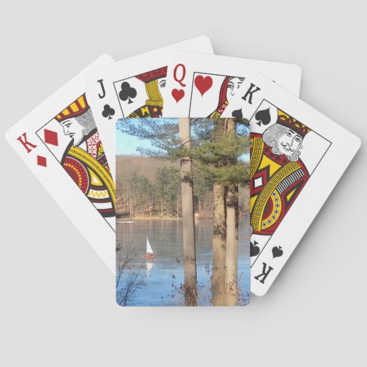 湖の上で氷のセーリング。-- トランプ (裏面)