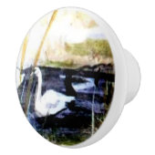 湖の上で白鳥。.... セラミックノブ (右)