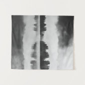 湖の上の朝の霧（白と黒） タペストリー (正面(横))