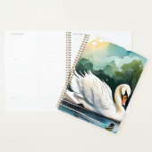 湖の上の美しい白鳥は息を呑む光景だ プランナー手帳 (ディスプレー)