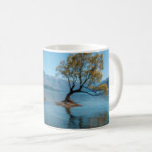 湖の中の木 コーヒーマグカップ (正面右)