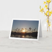 湖の夕日 カード (黄色い花)
