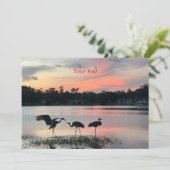 湖の夕暮れ時の砂丘のツルのシルエット シーズンカード (スタンド正面)