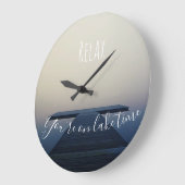 湖の時間桟橋の波止場であなたはリラックスして下さい ラージ壁時計 (傾斜)