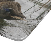 湖の暗闇に灰色のアヒル カッティングボード (角)