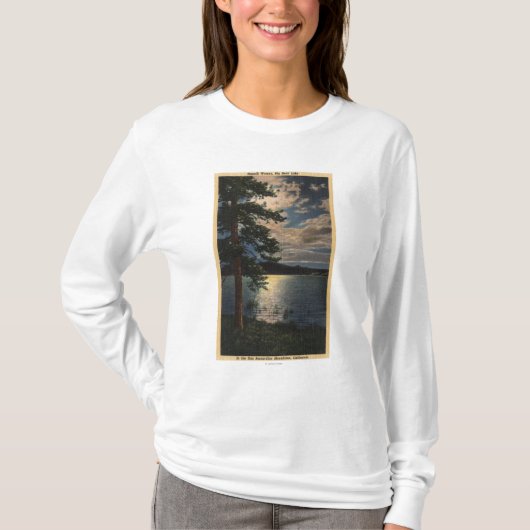 湖の月明りの眺め Tシャツ (正面)