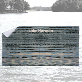 湖の水のカスタマイズ可能な湖名 ビーチタオル