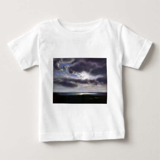 湖の水の色の上に夕日の絵を描夕日 ベビーTシャツ (正面)