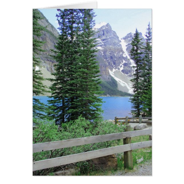 湖の氷堆石 (正面)