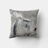 湖の氷、素晴らし州統一された。 クッション (裏面)