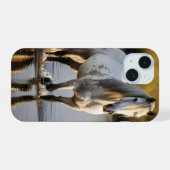 湖の白馬 iPhone 15ケース (裏面横)