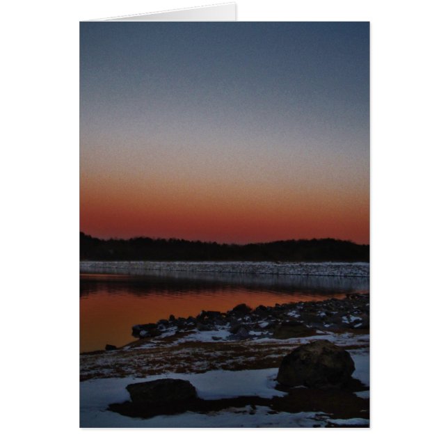 湖の矢印で雪の夕日 (正面)