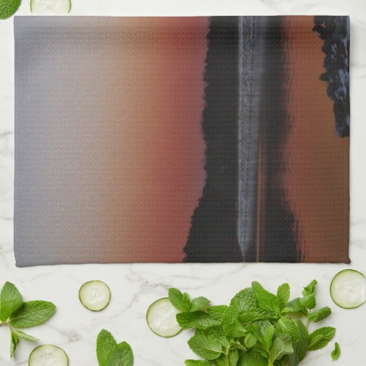 湖の矢印で雪の夕日 キッチンタオル (折り畳み)