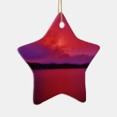 湖の矢印にホットピンクパープルサンセット セラミックオーナメント (右)