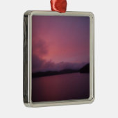 湖の矢印に紫の夕日 メタルオーナメント (右)