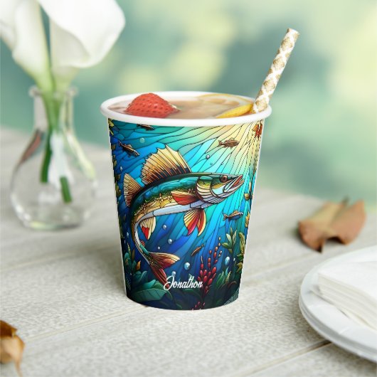 湖の美しいワルレイパイク 紙コップ (インサイチュ)