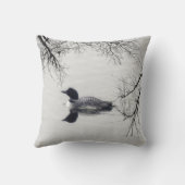 湖の装飾の枕の上の黒と白のルーン クッション (裏面)