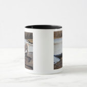 湖の近くの白いラブラドール マグカップ (中央)