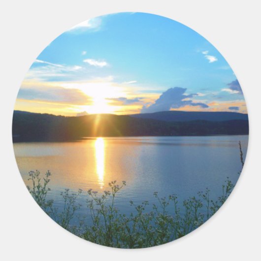 湖の青い夕日 ラウンドシール (正面)