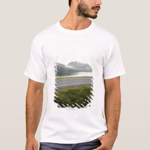 湖のfuschl、salzkammergut、ザルツブルクのsalzburger 3 tシャツ